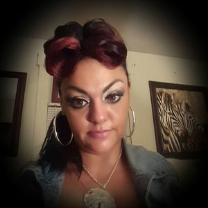 Meet your Posher, Tonya